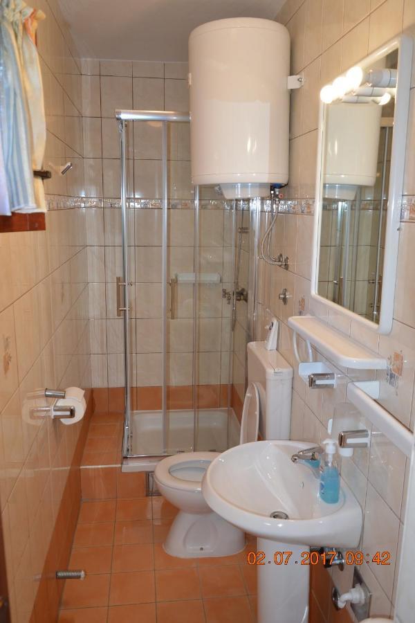 Apartments And Rooms By The Sea Jakisnica, Pag - 4160 Lun  Luaran gambar